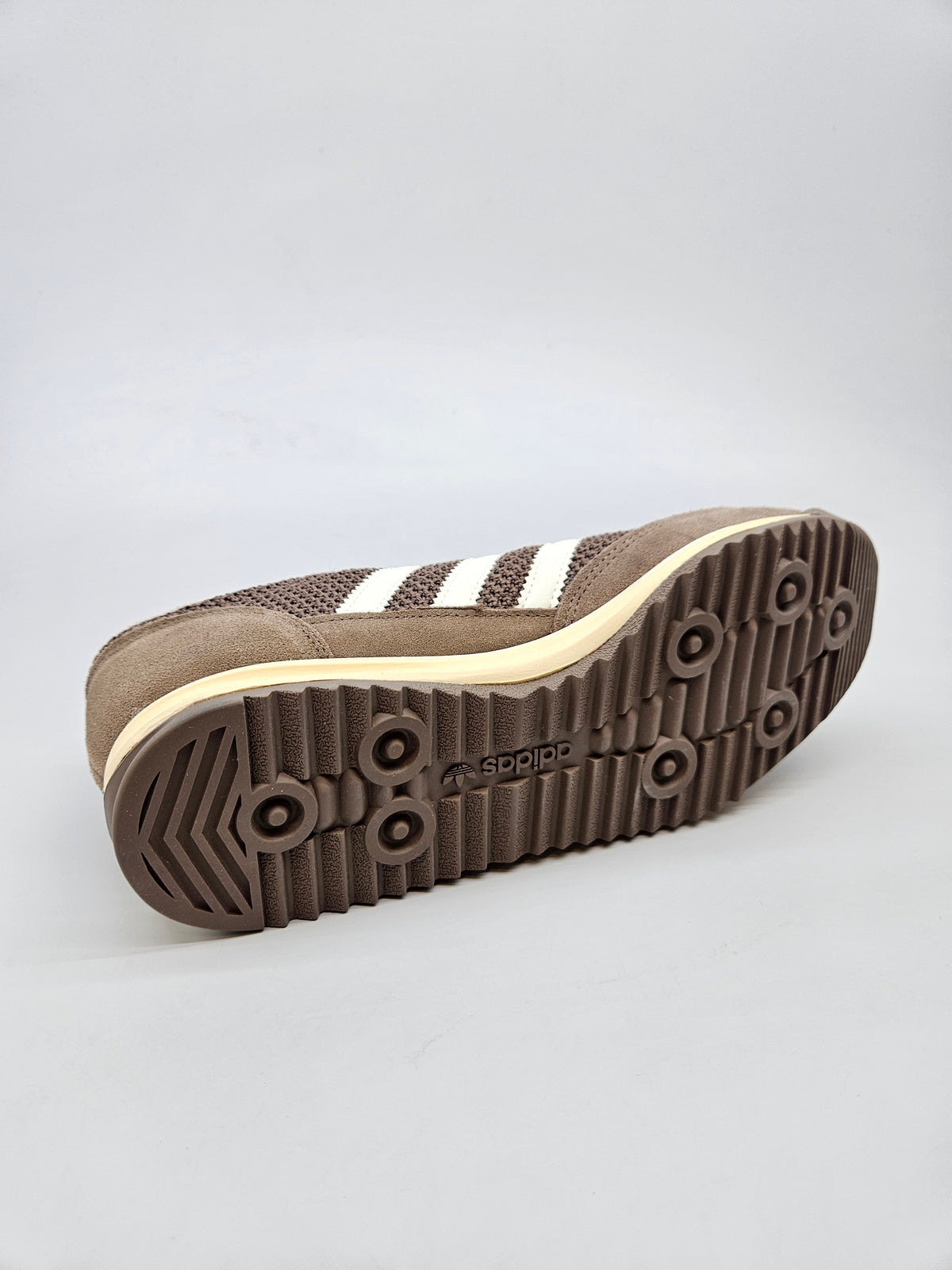ADIDAS NOVI ORIGINAL PATIKI BR 39