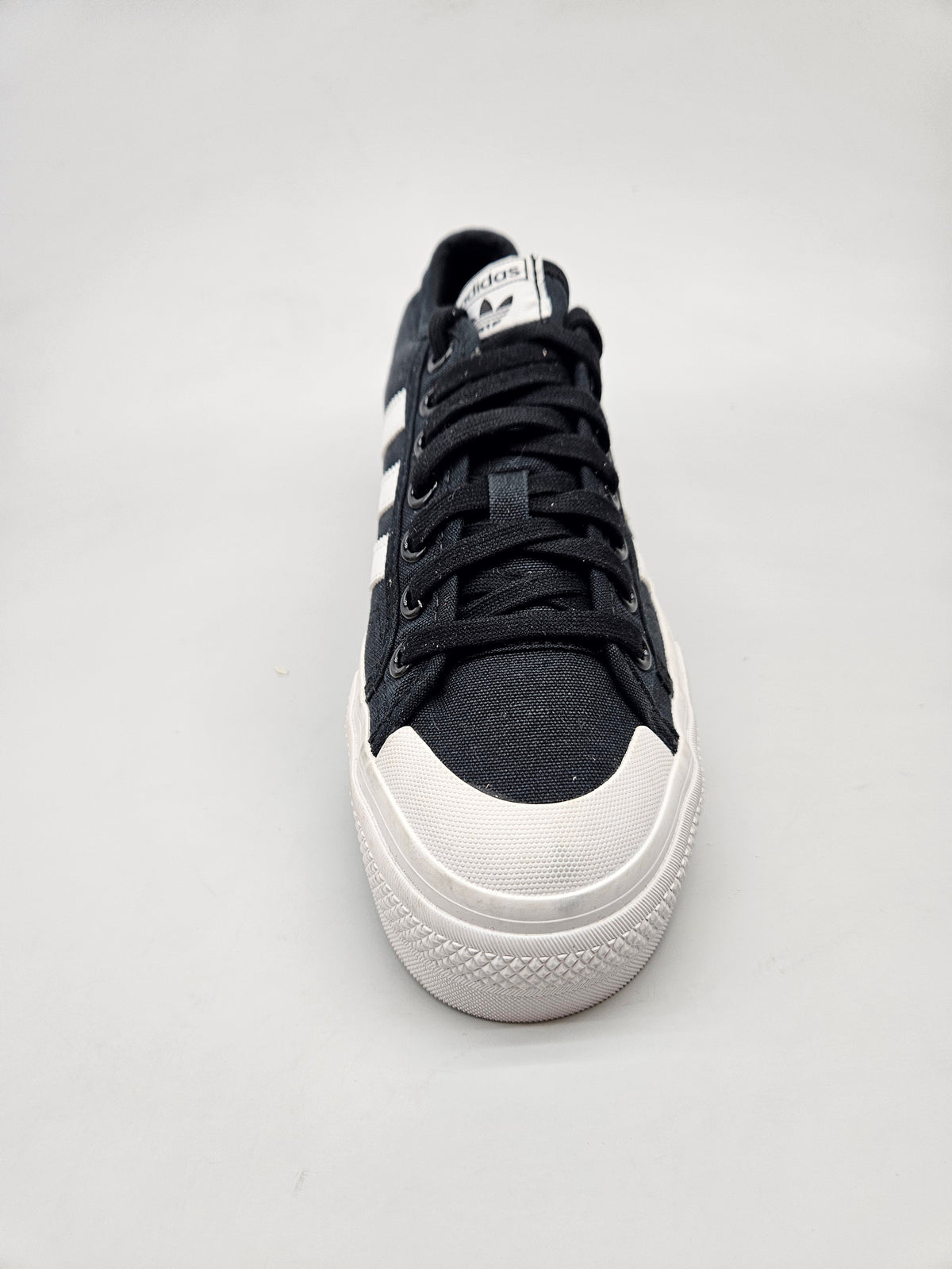 ADIDAS NOVI ORIGINAL PATIKI BR 40.5
