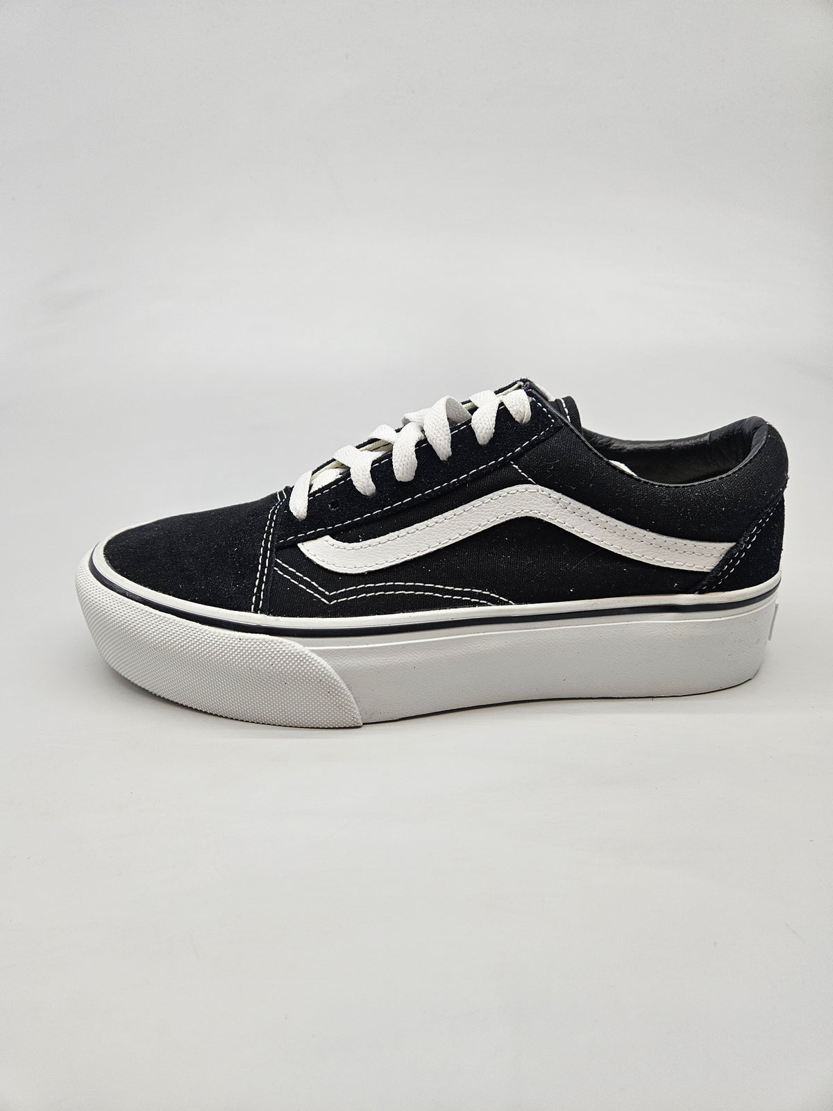 VANS NOVI ORIGINAL PATIKI BR 37