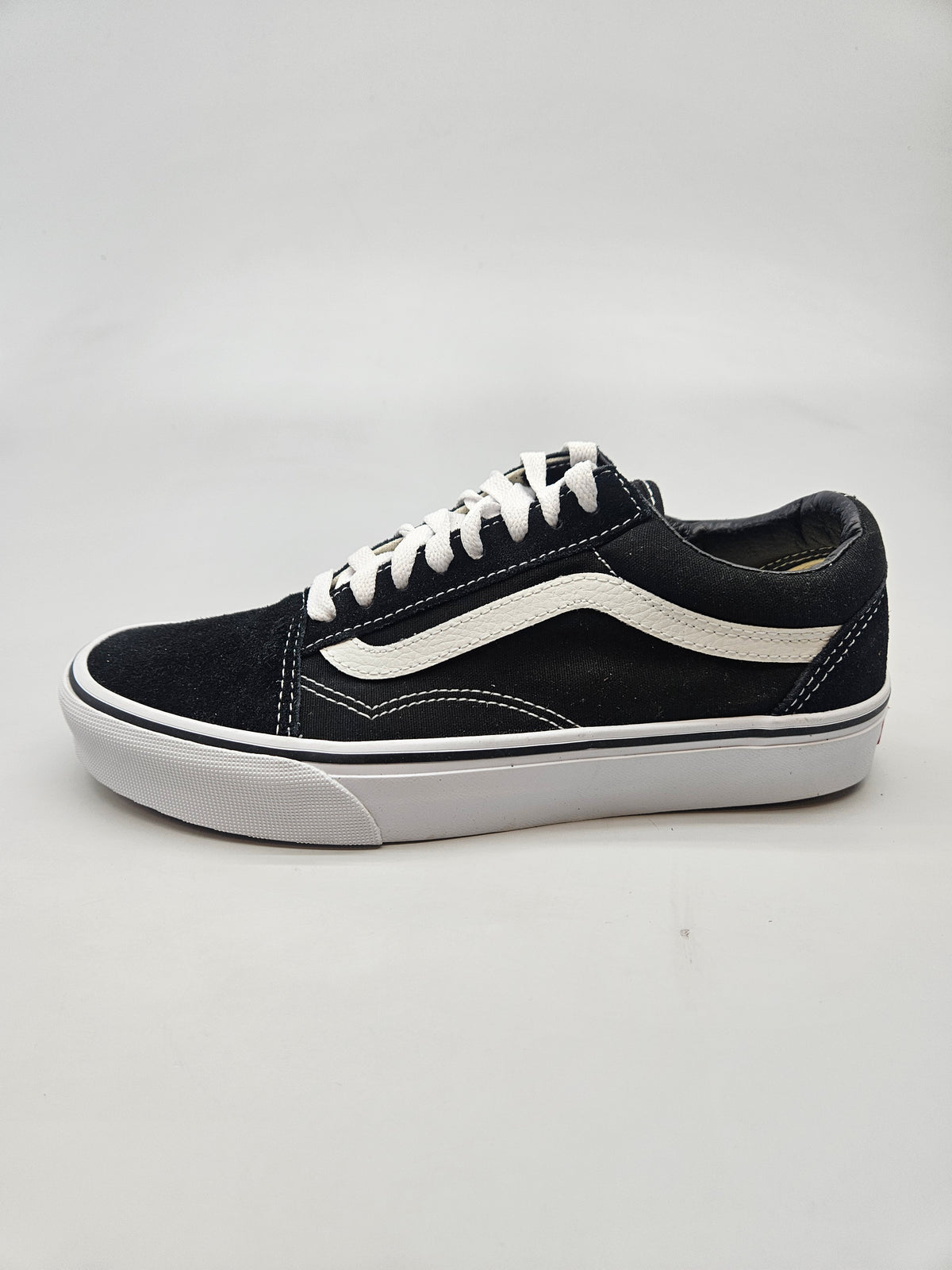VANS NOVI ORIGINAL PATIKI BR 36