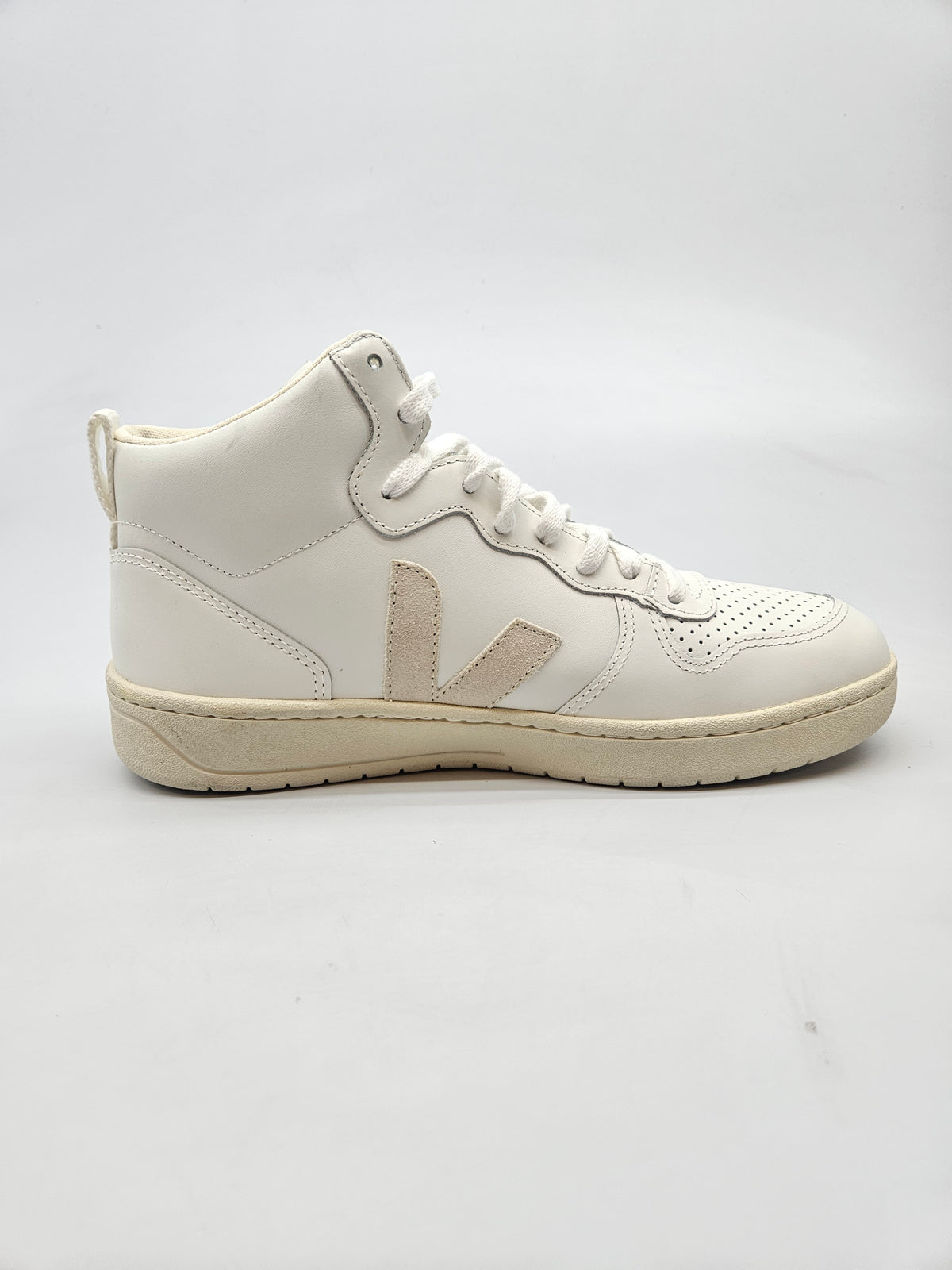VEJA NOVI ORIGINAL PATIKI BR 40