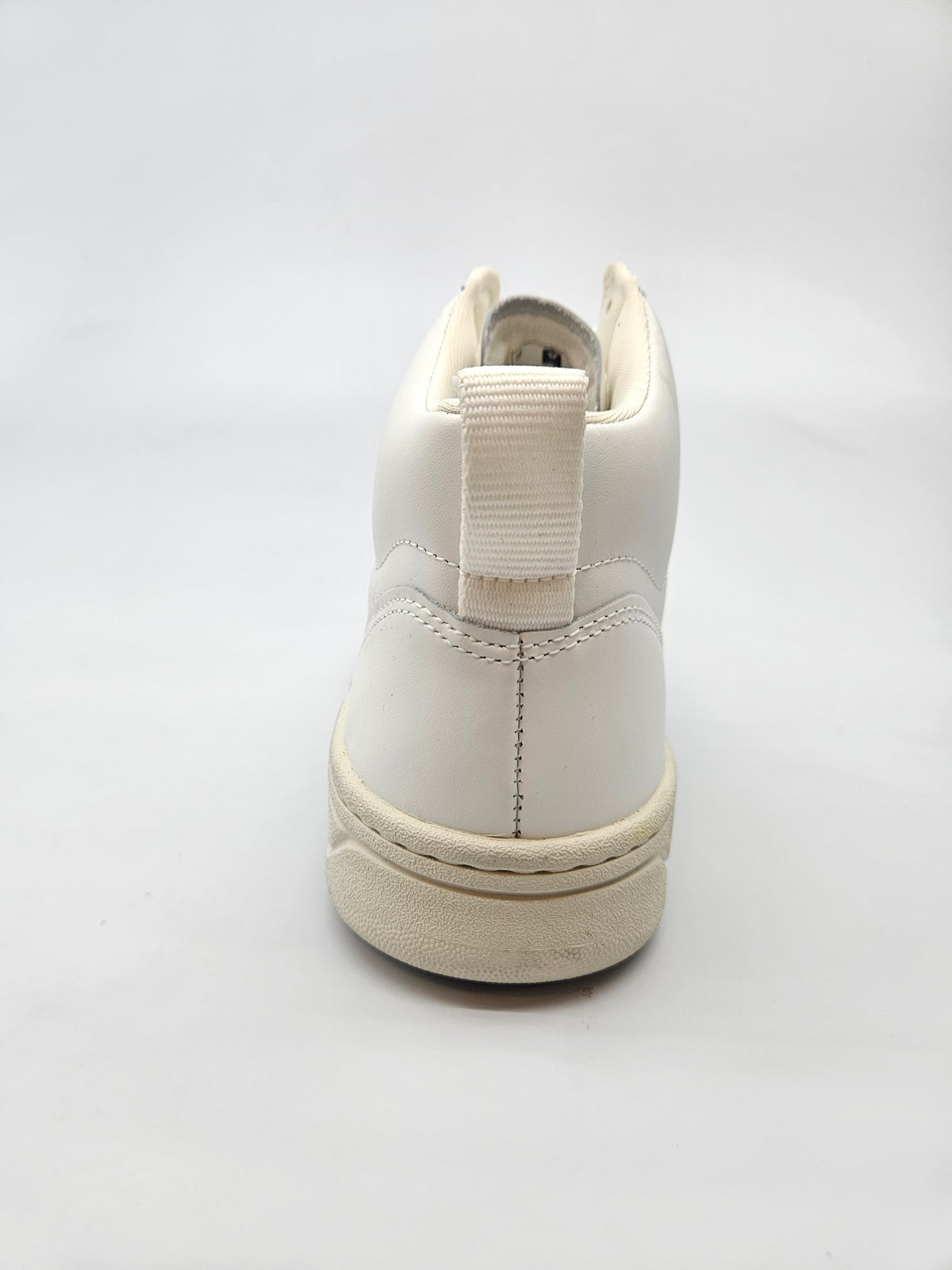 VEJA NOVI ORIGINAL PATIKI BR 40