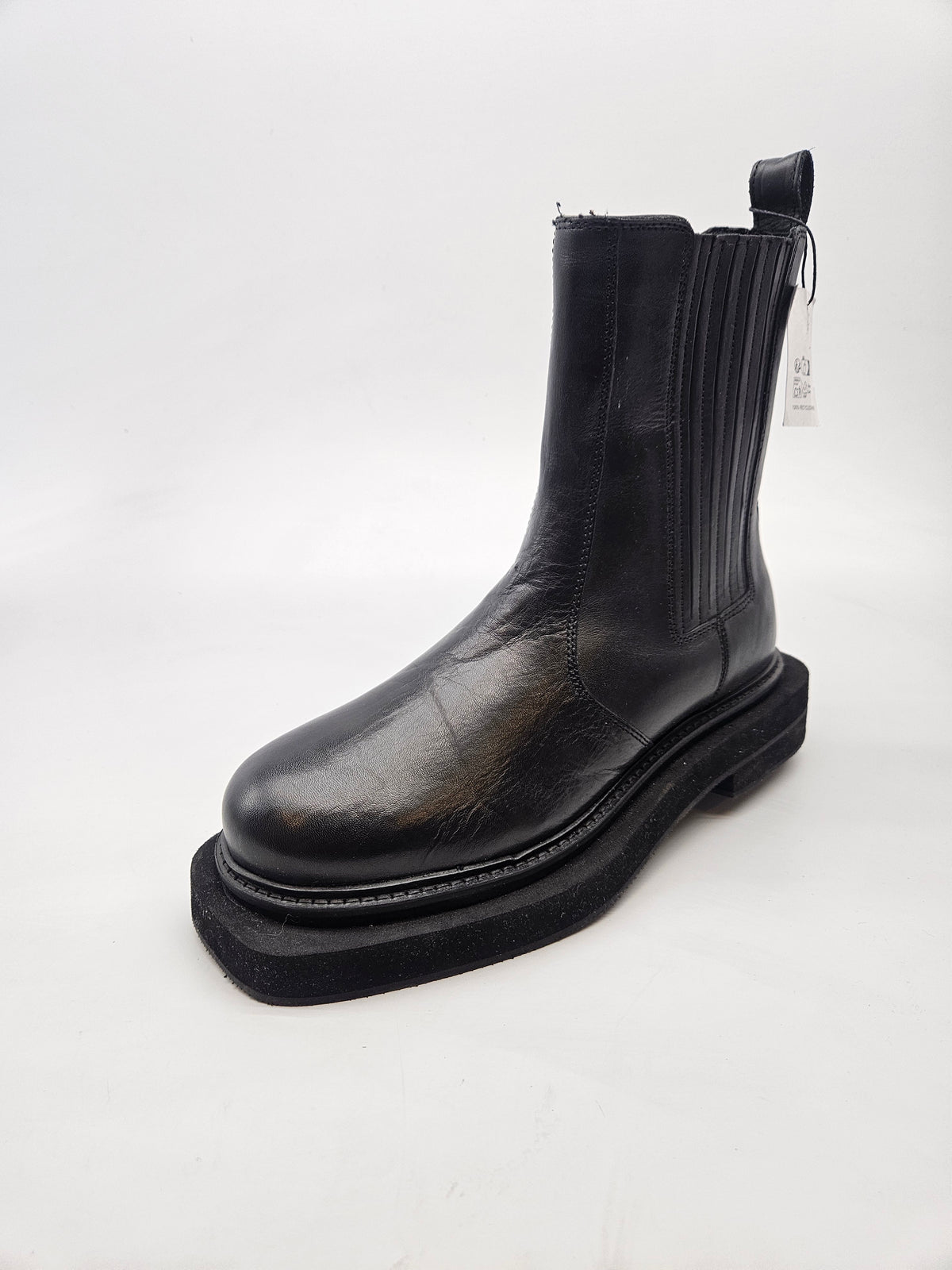ZALANDO NOVI ORIGINAL CIZMI BR 40