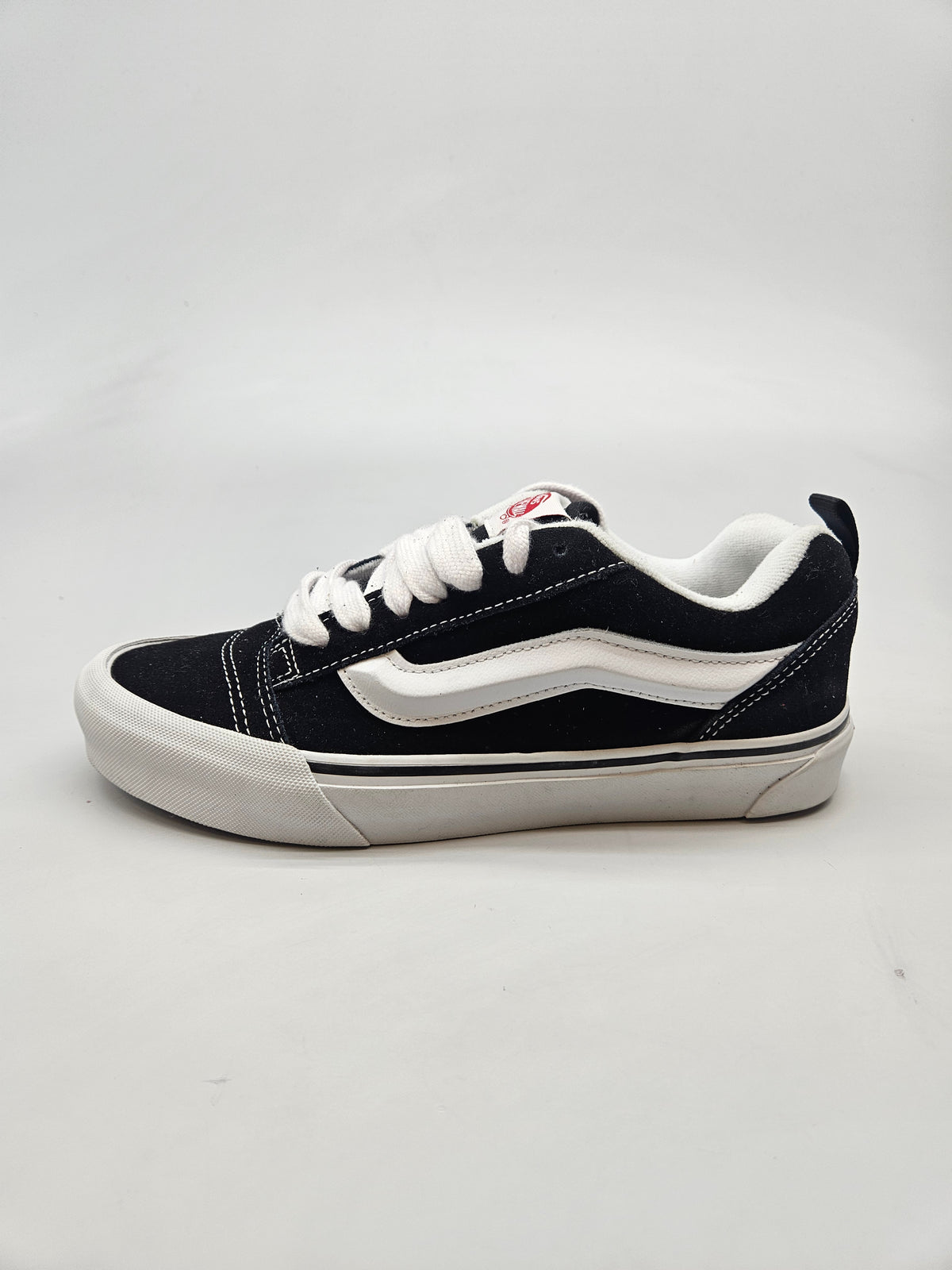 VANS NOVI ORIGINAL PATIKI BR 39
