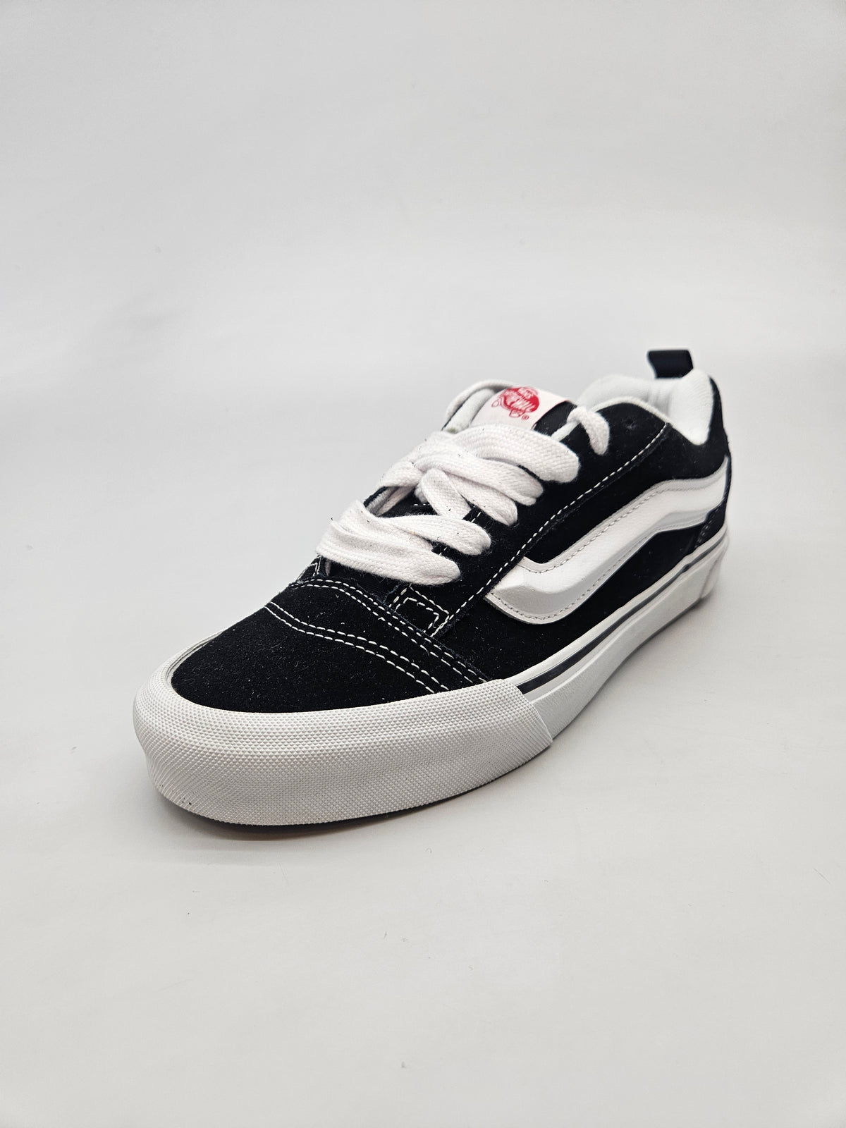 VANS NOVI ORIGINAL PATIKI BR 39