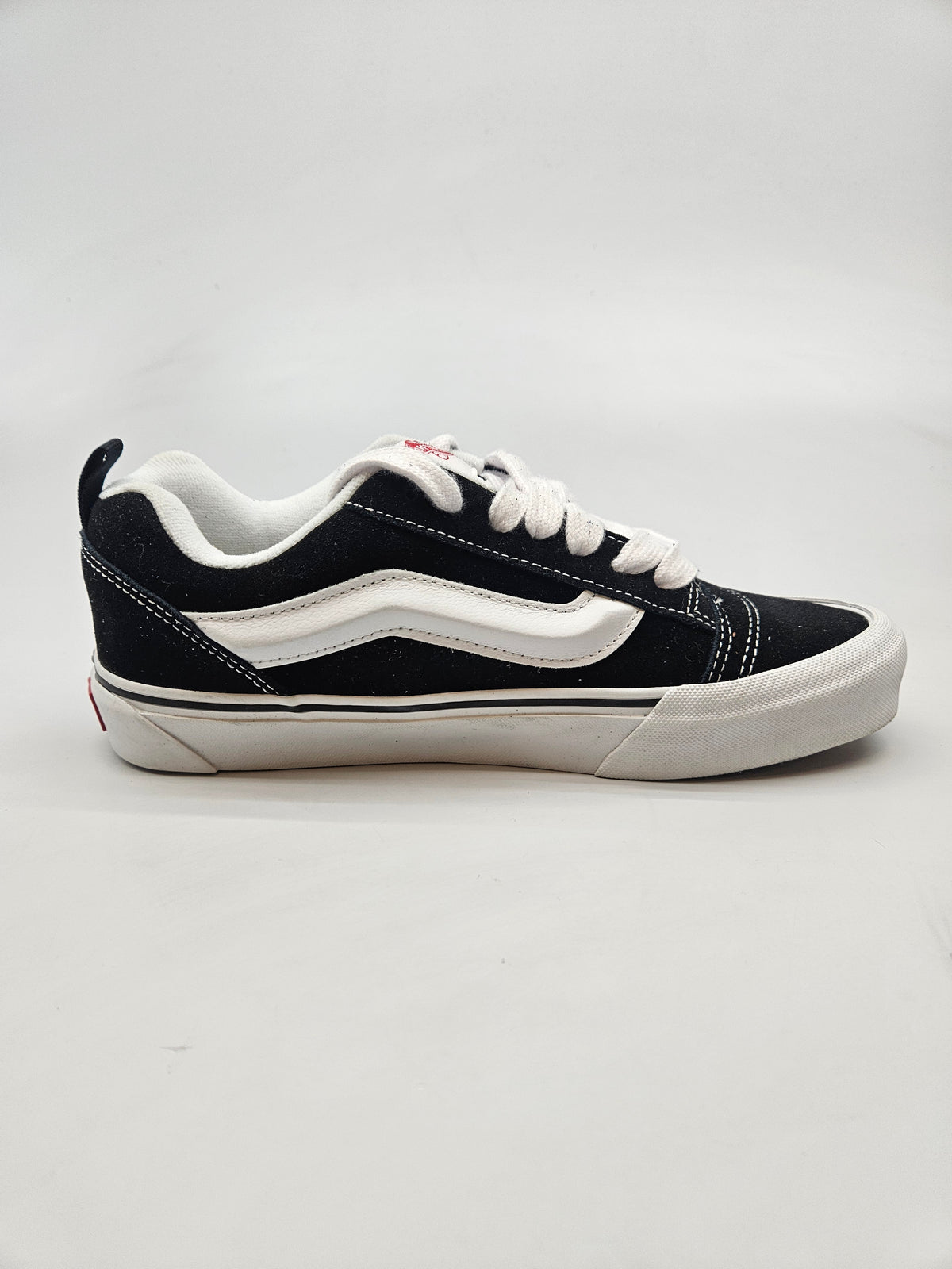 VANS NOVI ORIGINAL PATIKI BR 39