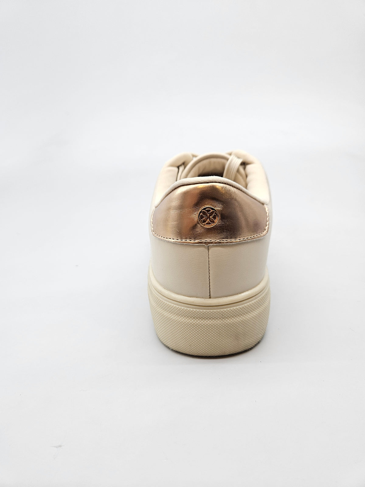 ANA FIELD NOVI ORIGINAL PATIKI BR 42