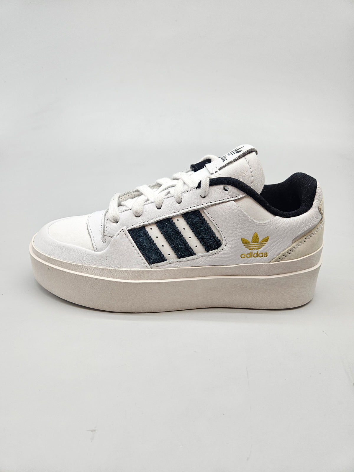 ADIDAS NOVI ORIGINAL PATIKI BR 38