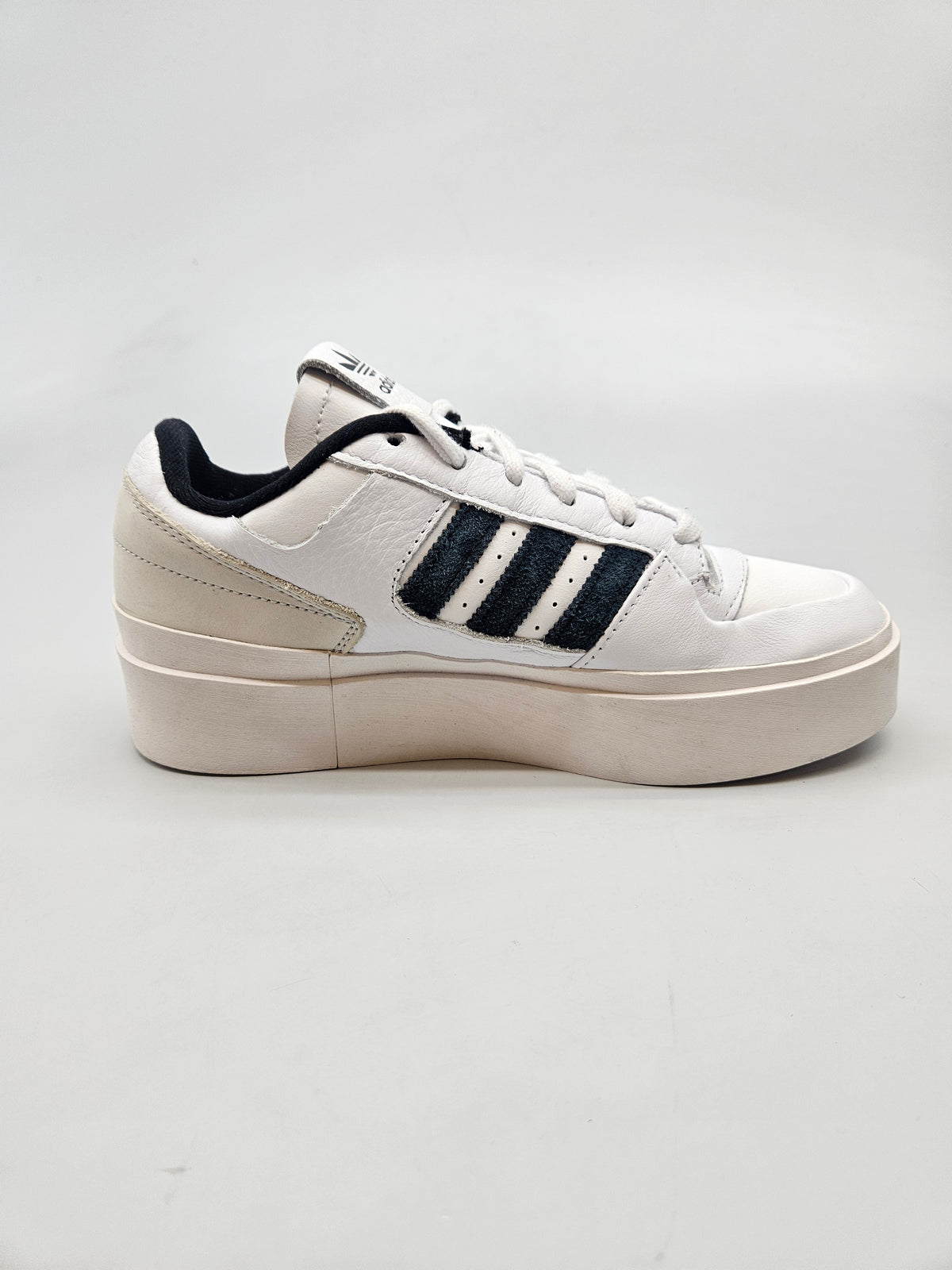 ADIDAS NOVI ORIGINAL PATIKI BR 38
