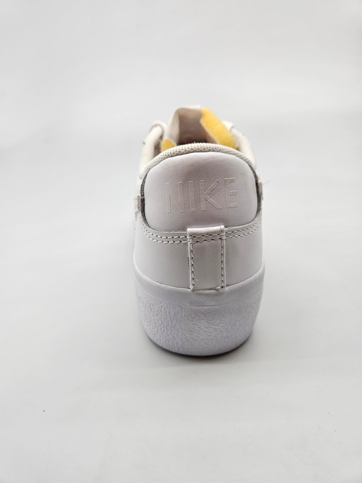 NIKE NOVI ORIGINAL PATIKI BR 40
