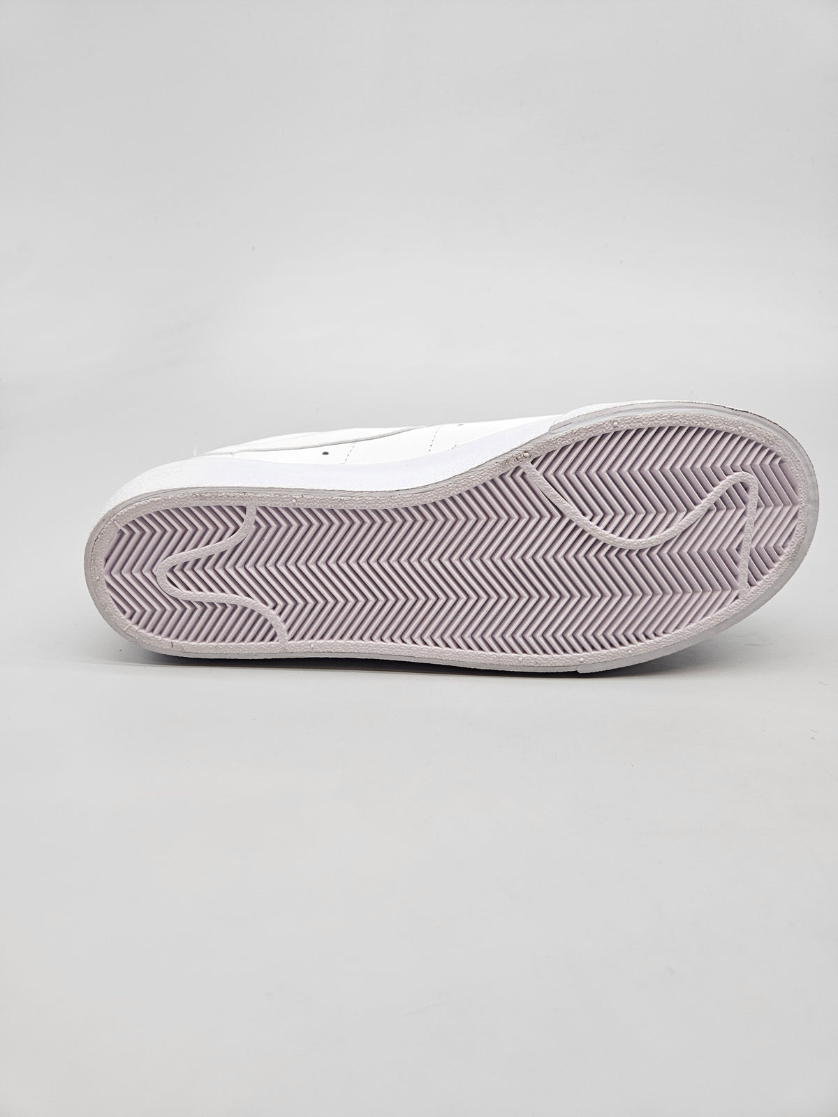 NIKE NOVI ORIGINAL PATIKI BR 40