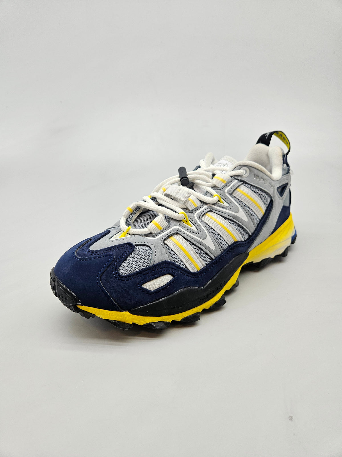 ADIDAS NOVI ORIGINAL PATIKI BR 39