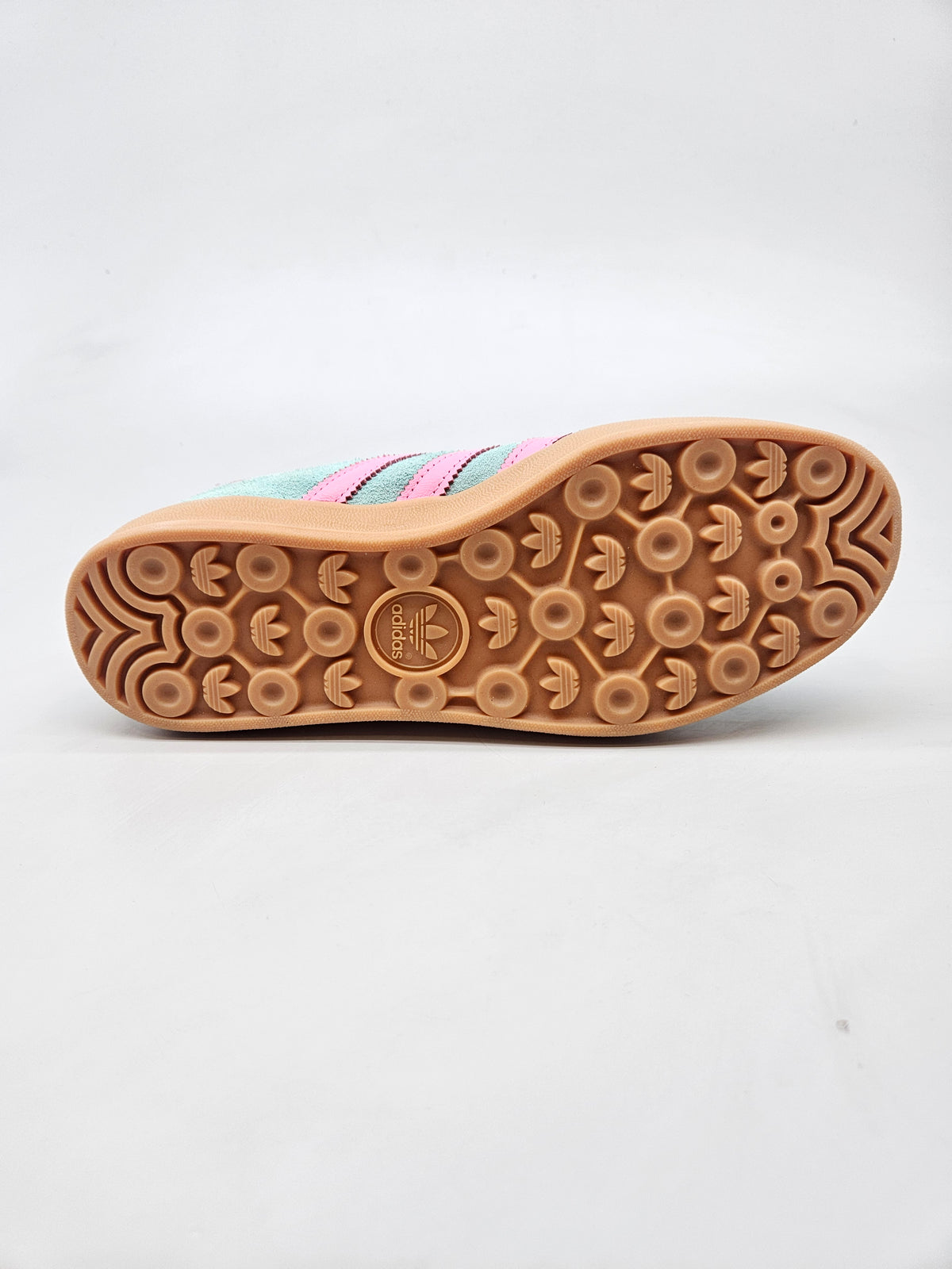 ADIDAS NOVI ORIGINAL PATIKI BR 40