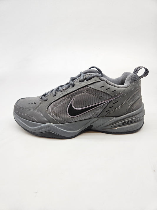 NIKE NOVI ORIGINAL PATIKI BR 42
