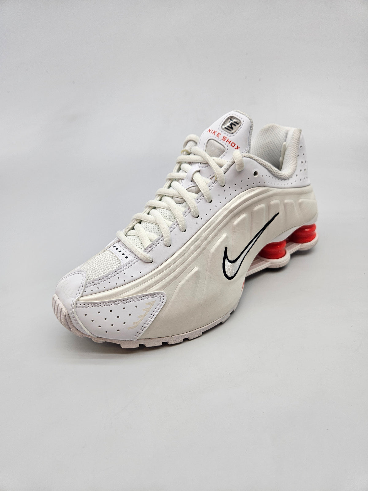 NIKE NOVI ORIGINAL PATIKI BR 37.5