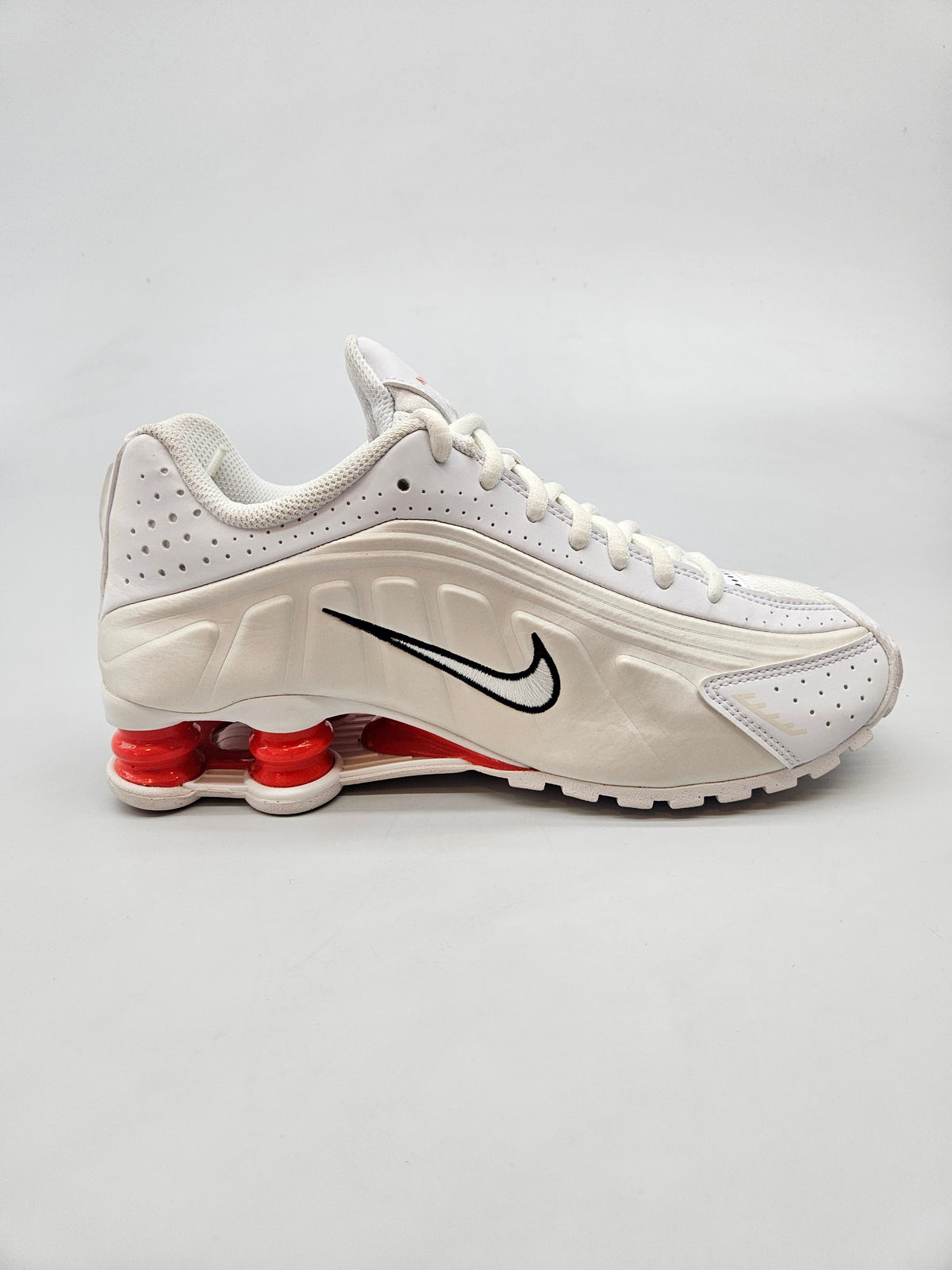 NIKE NOVI ORIGINAL PATIKI BR 37.5