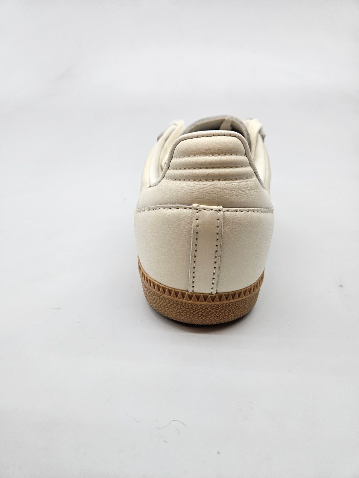 ADIDAS NOVI ORIGINAL PATIKI BR 39