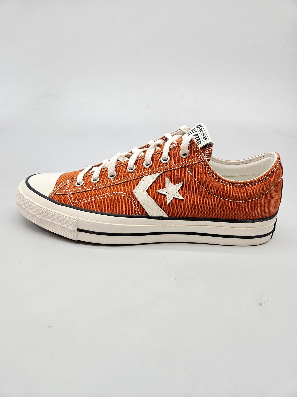 CONVERSE NOVI ORIGINAL PATIKI BR 45