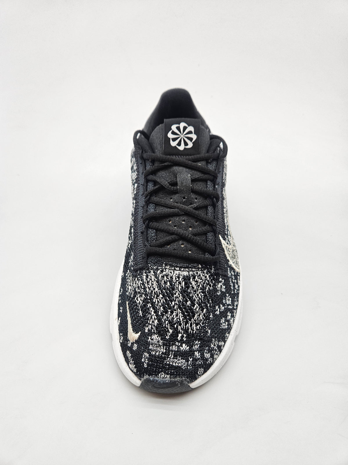 NIKE NOVI ORIGINAL PATIKI BR 37.5
