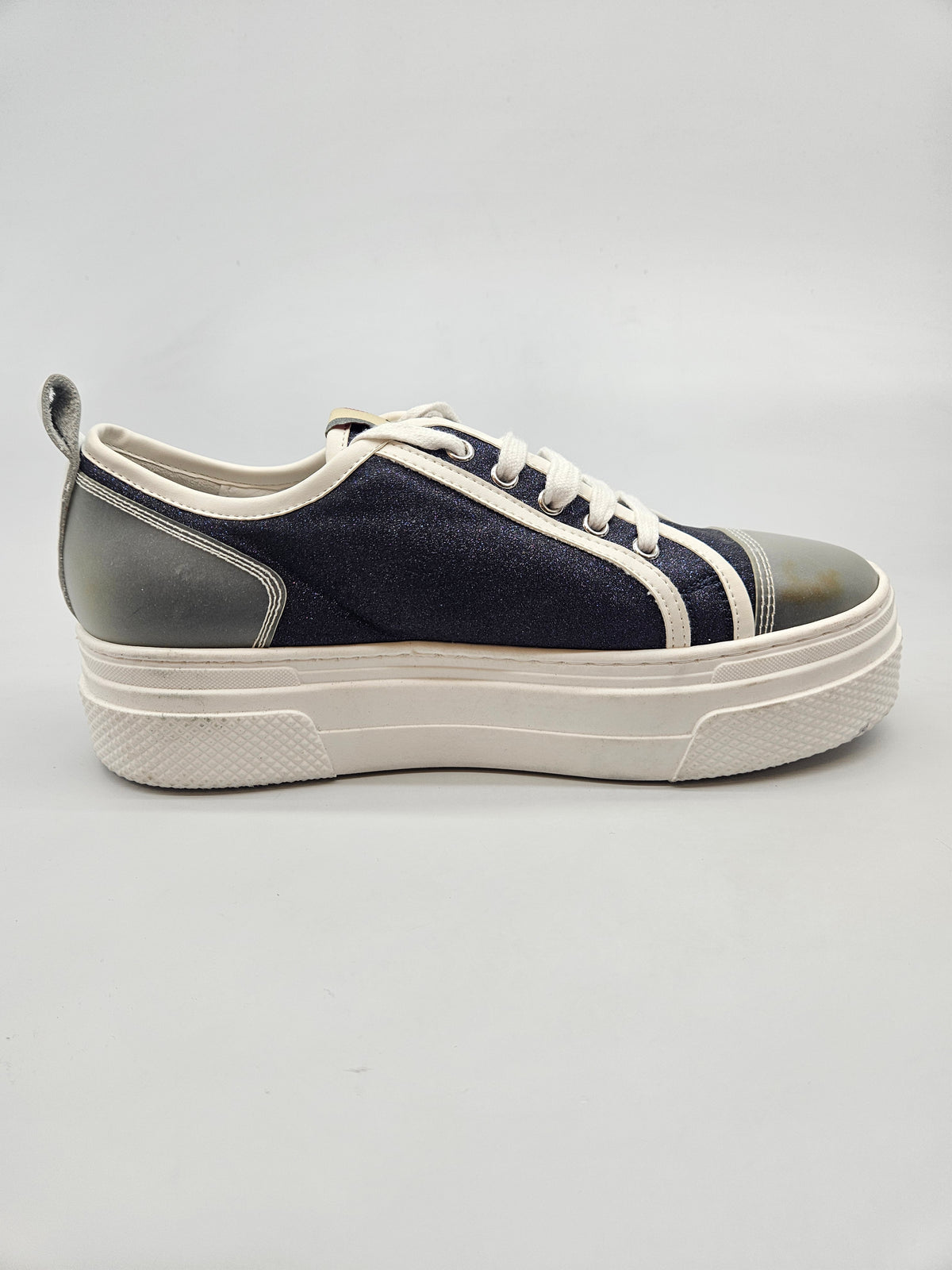 POLLINI NOVI ORIGINAL PATIKI BR 41
