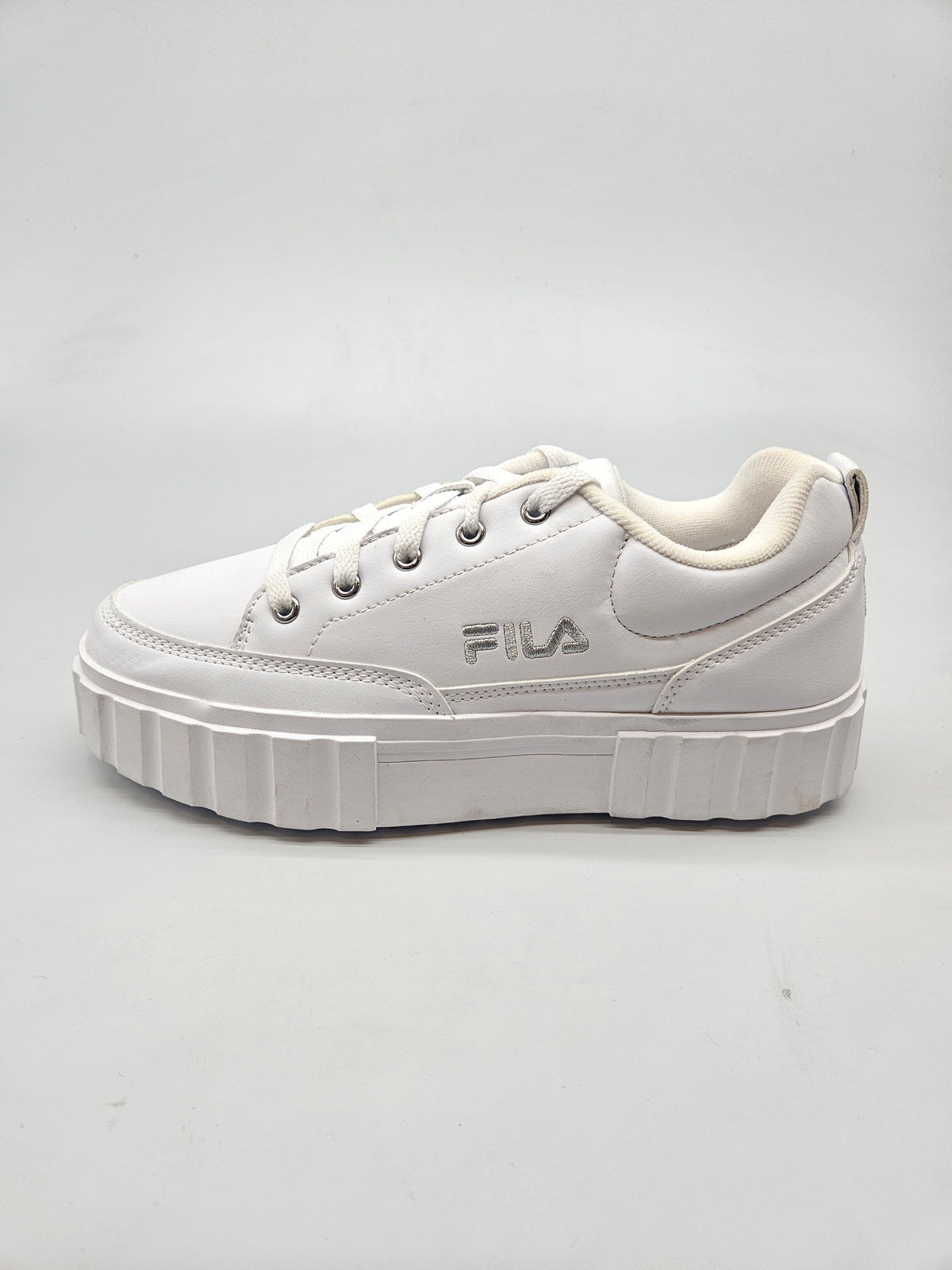 FILA NOVI ORIGINAL PATIKI BR 40