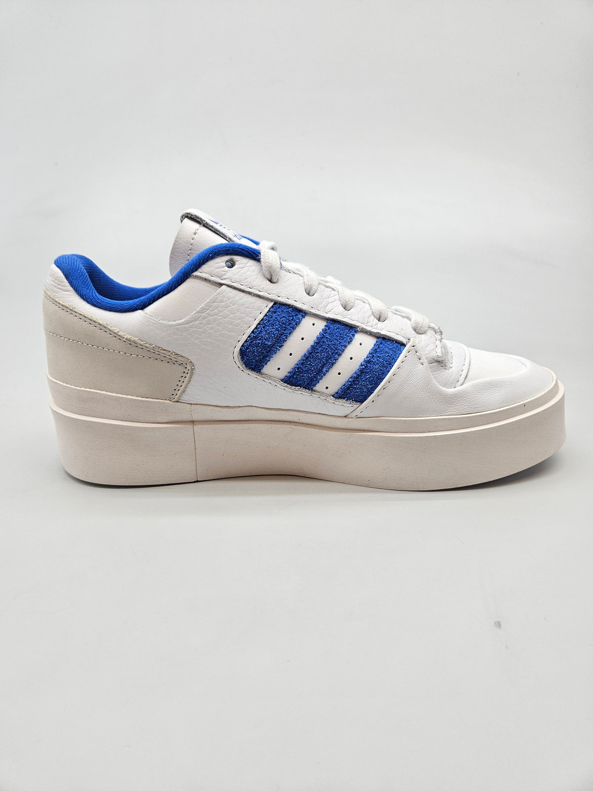 ADIDAS NOVI ORIGINAL PATIKI BR 40