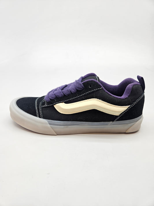 VANS NOVI ORIGINAL PATIKI BR 40.5