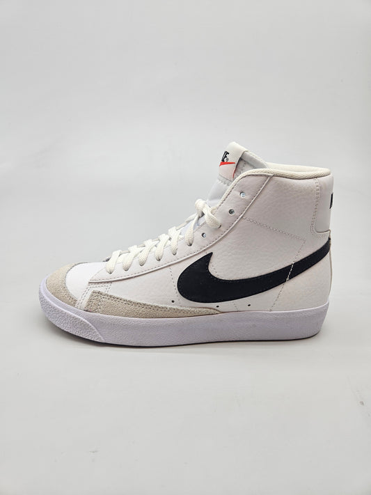 NIKE NOVI ORIGINAL PATIKI BR 36.5