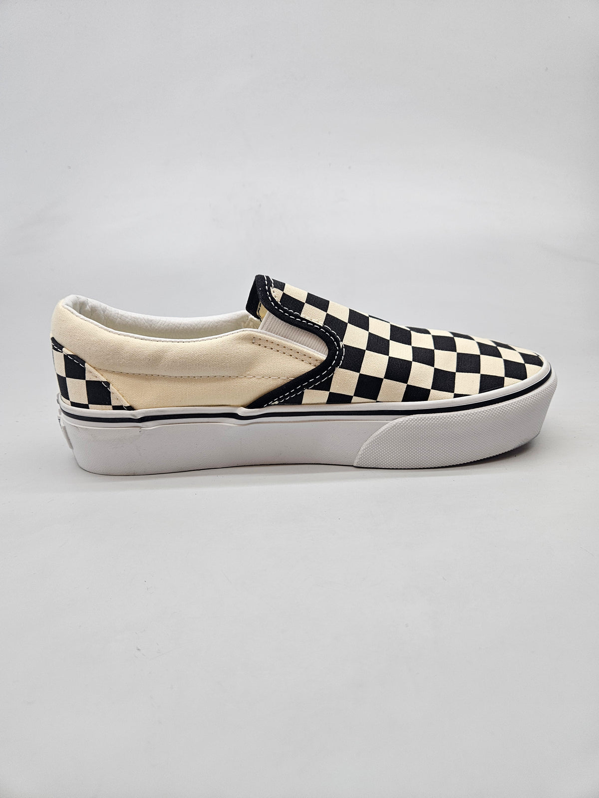 VANS NOVI ORIGINAL PATIKI BR 38.5