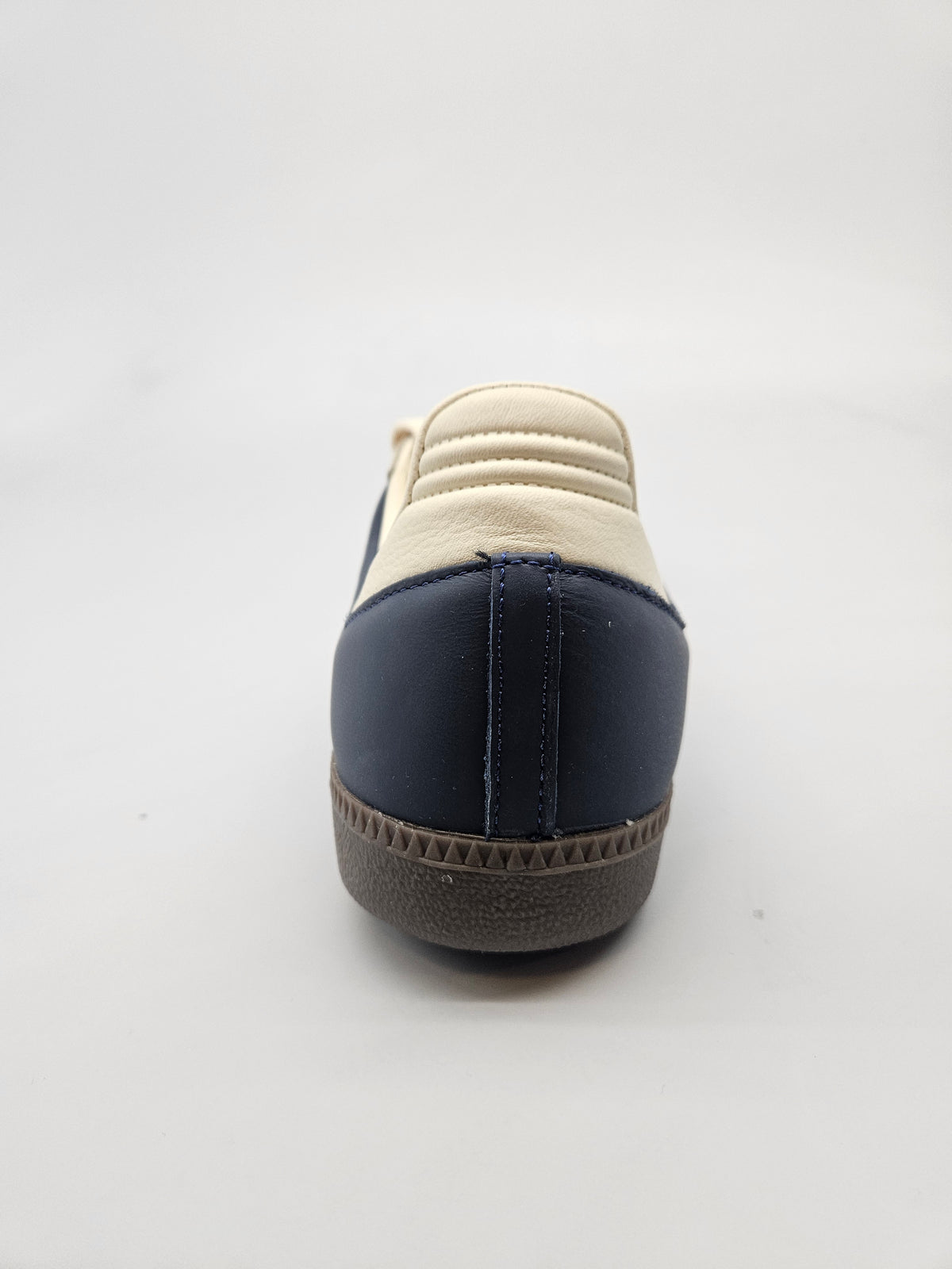 ADIDAS NOVI ORIGINAL PATIKI BR 38