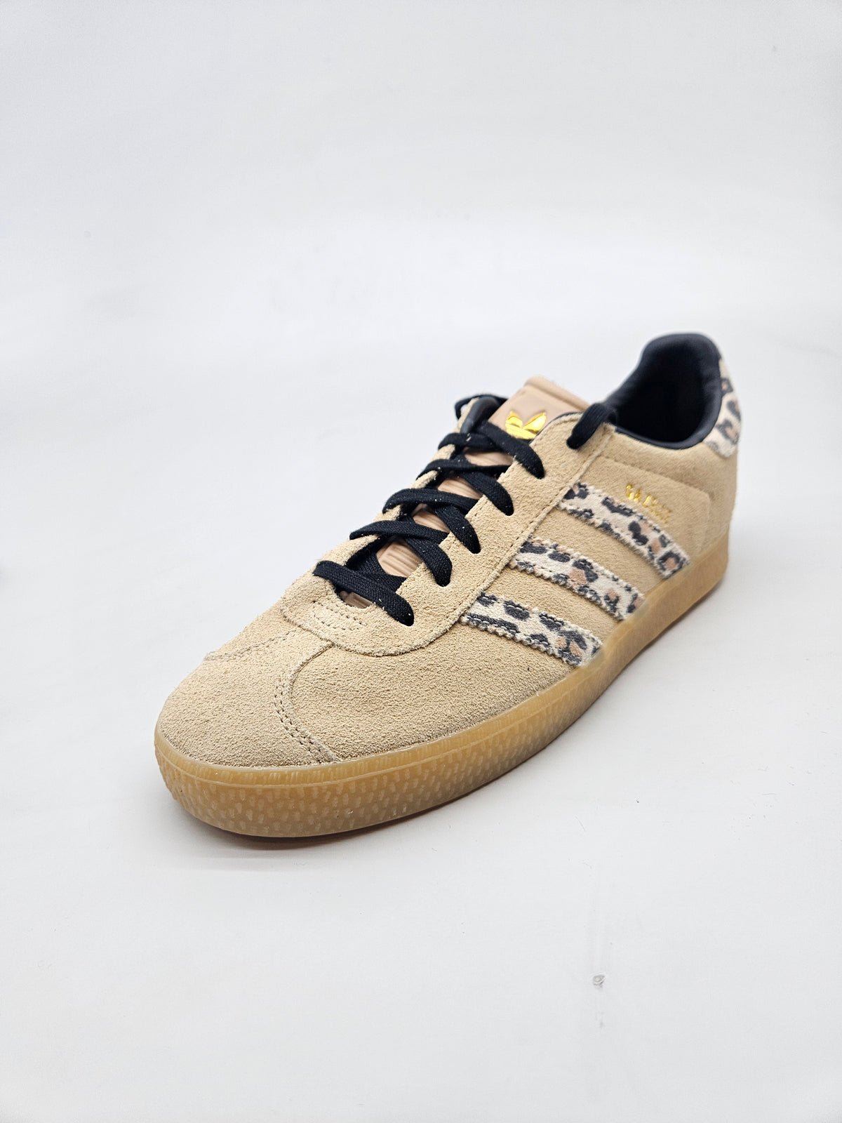ADIDAS NOVI ORIGINAL PATIKI BR 38