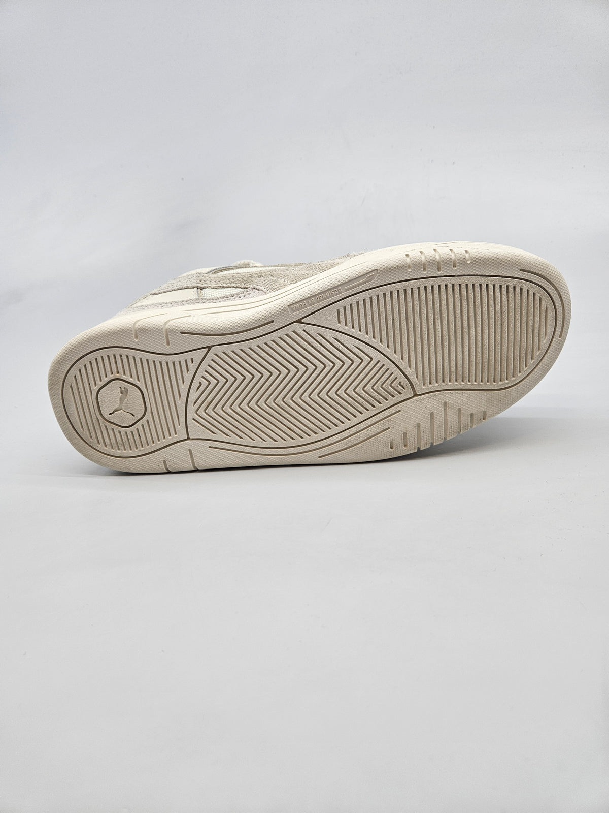 PUMA NOVI ORIGINAL PATIKI BR 38