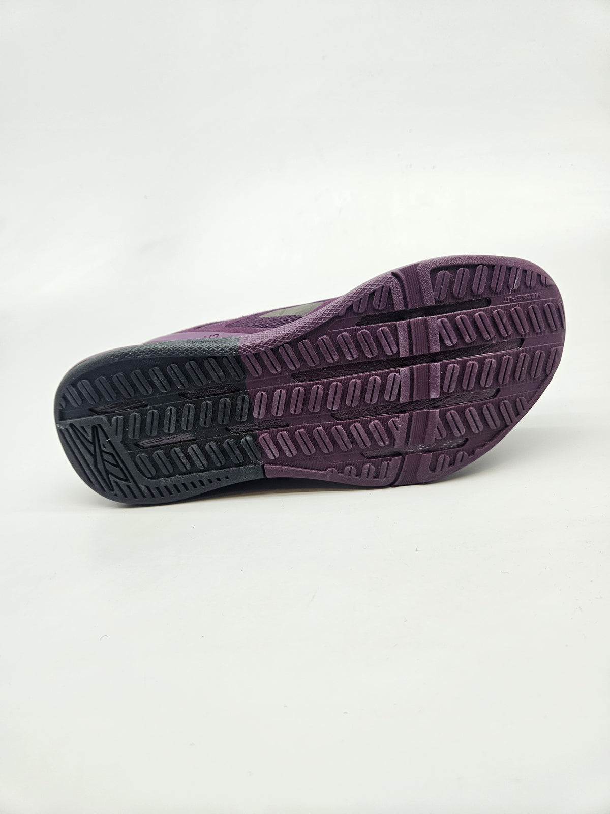 REEBOK NOVI ORIGINAL PATIKI BR 35.5