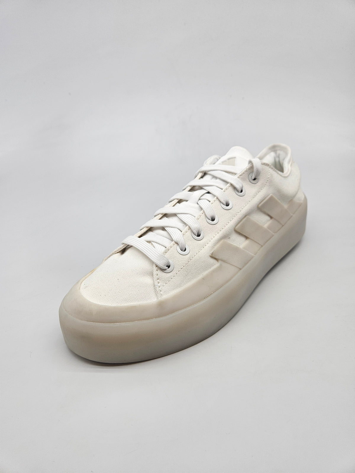 ADIDAS NOVI ORIGINAL PATIKI BR 44