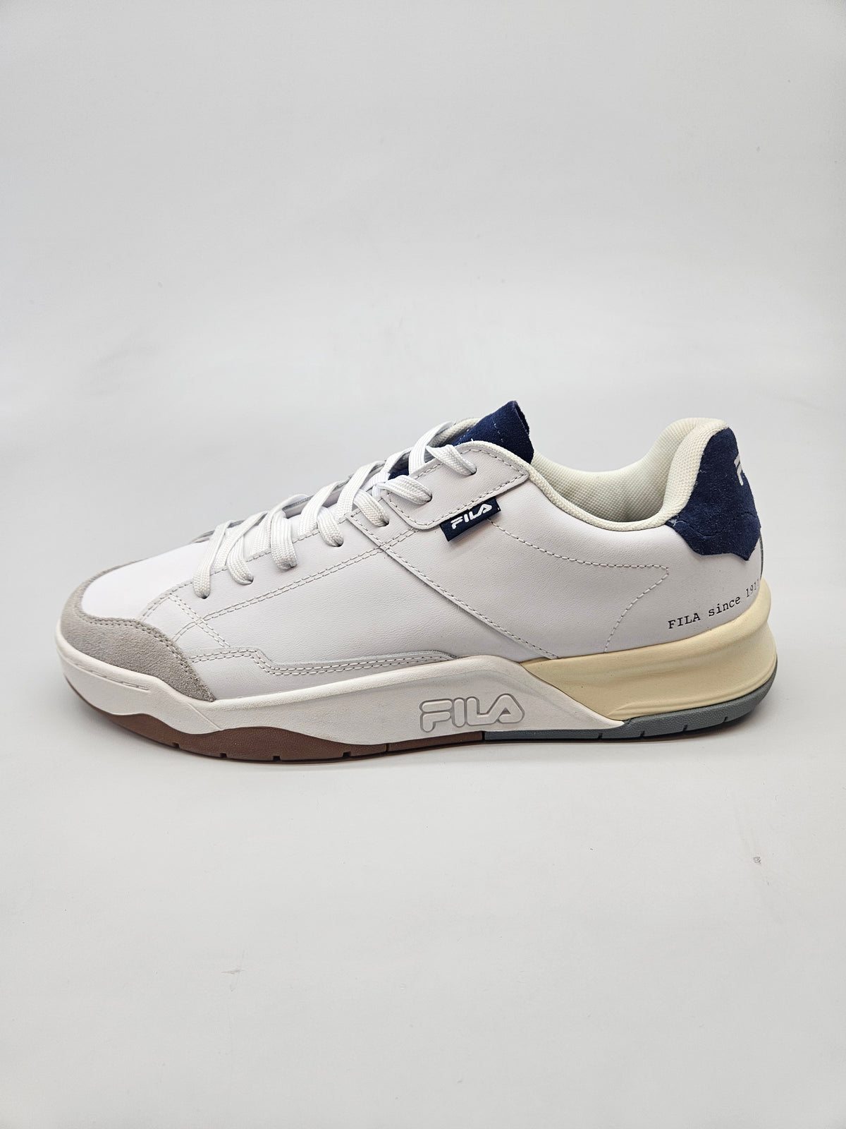 FILA NOVI ORIGINAL PATIKI BR 46