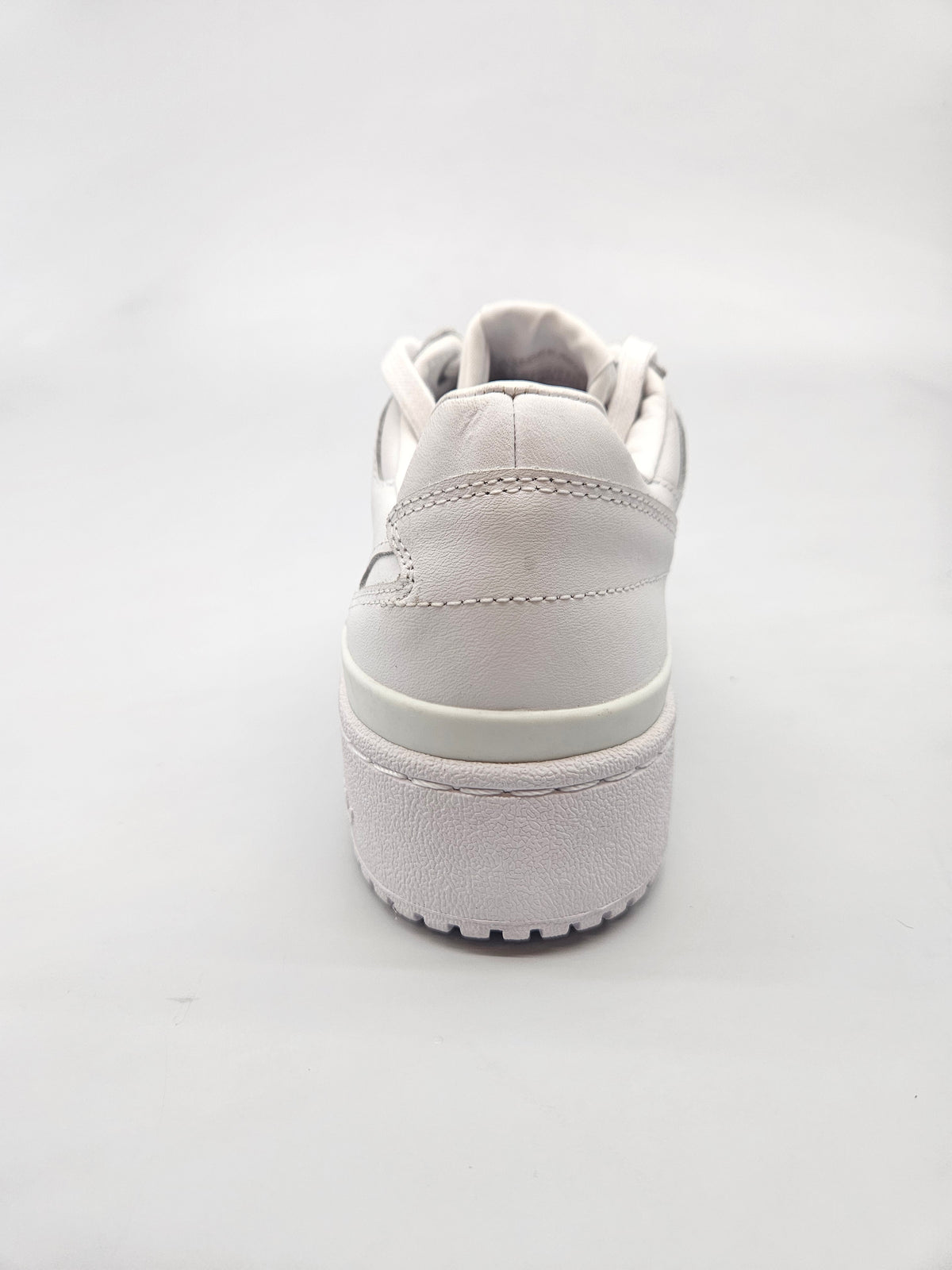 ADIDAS NOVI ORIGINAL PATIKI BR 38