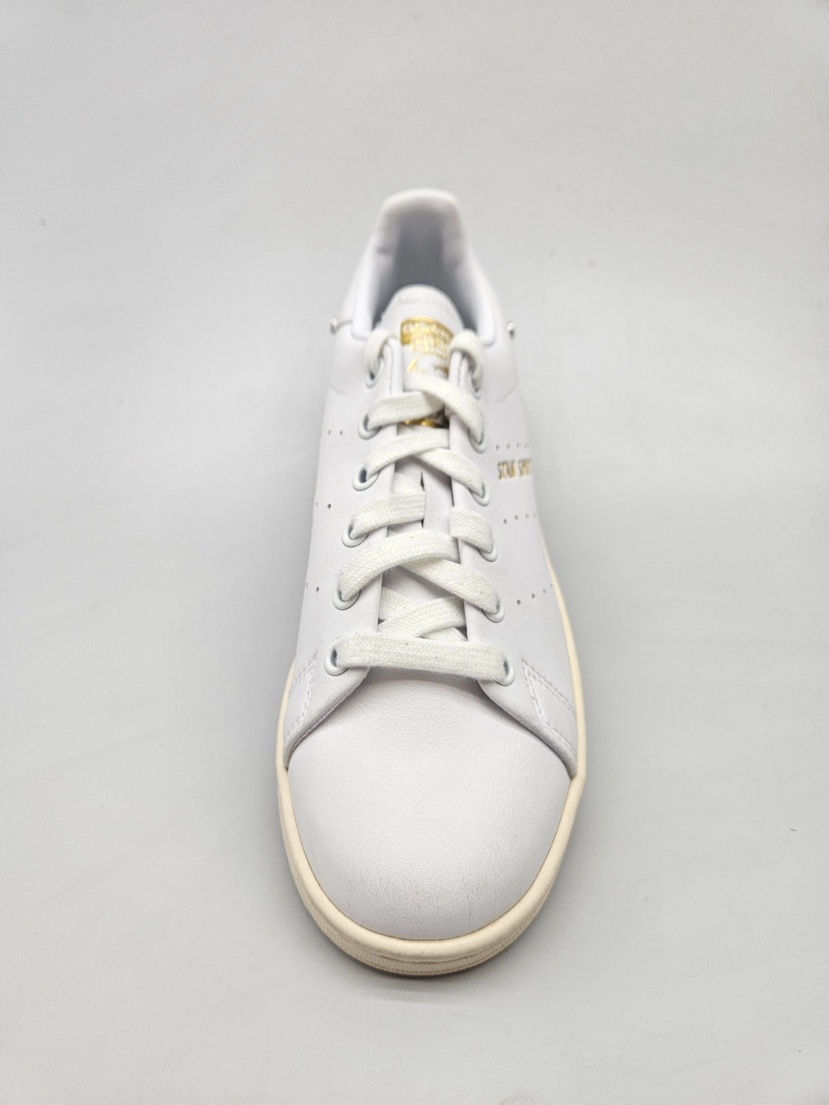 ADIDAS NOVI  ORIGINAL PATIKI BR 37