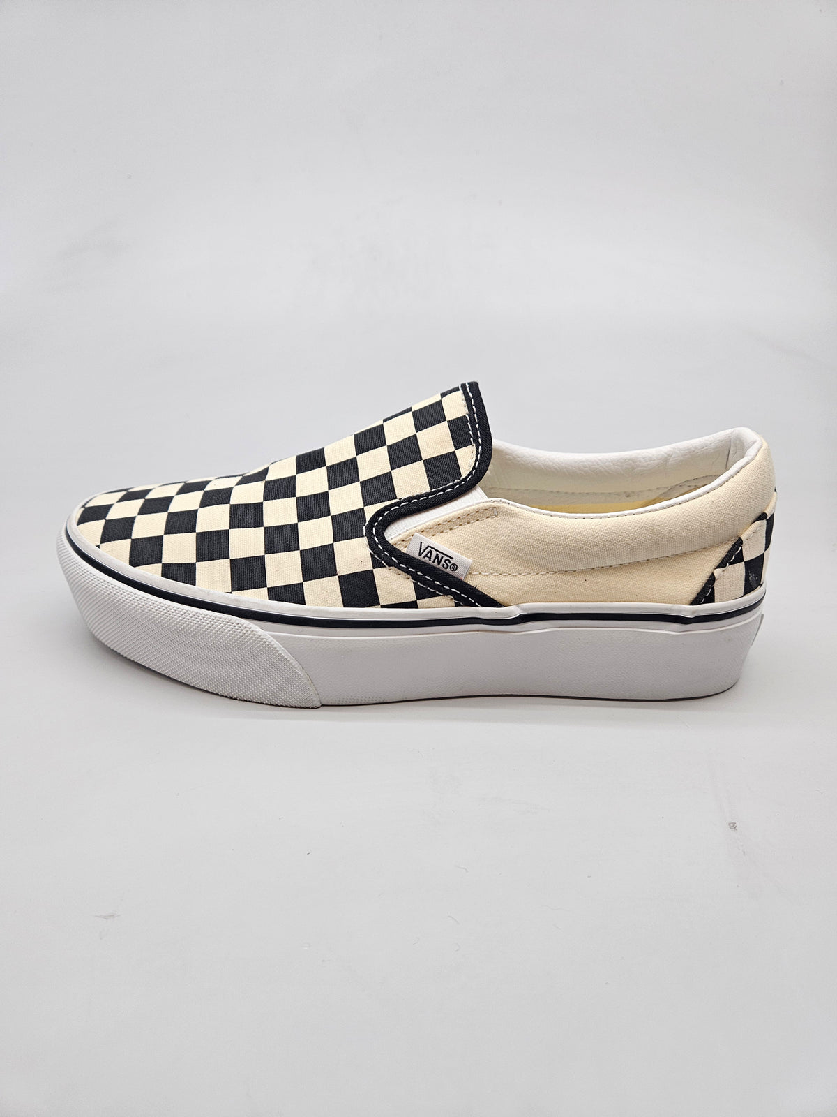 VANS NOVI ORIGINAL PATIKI BR 38.5