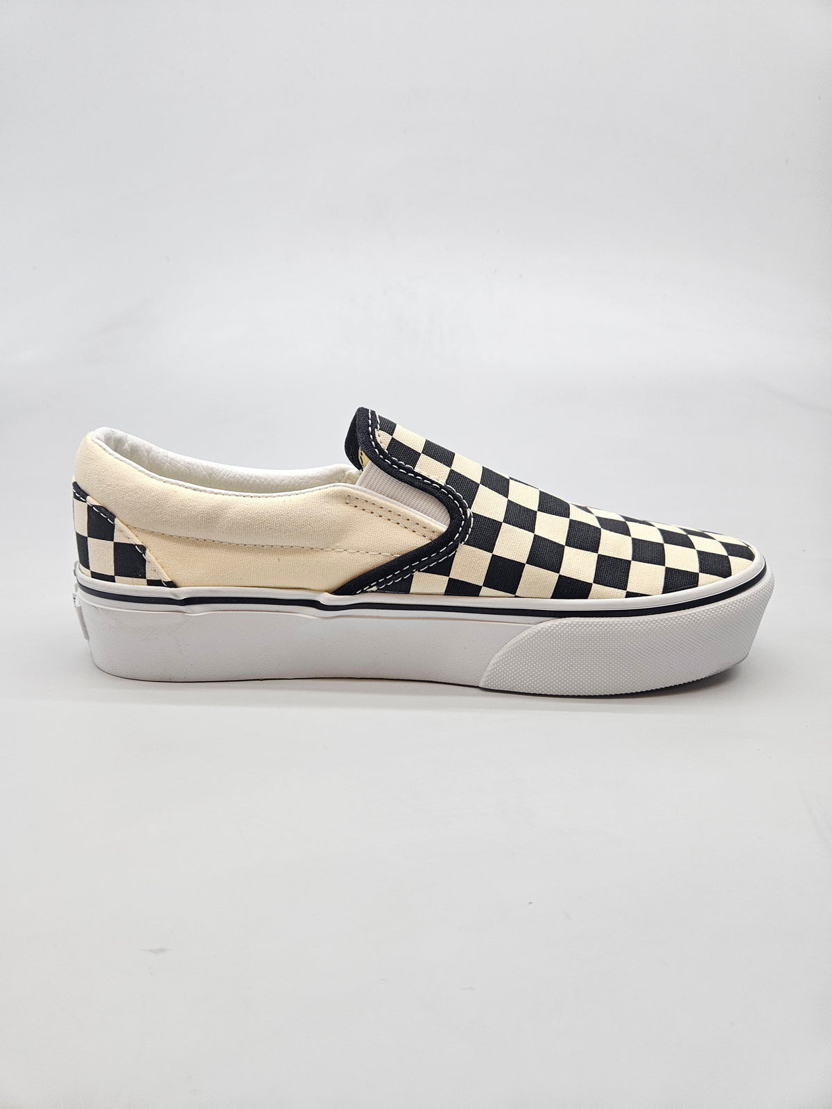 VANS NOVI ORIGINAL PATIKI BR 38.5