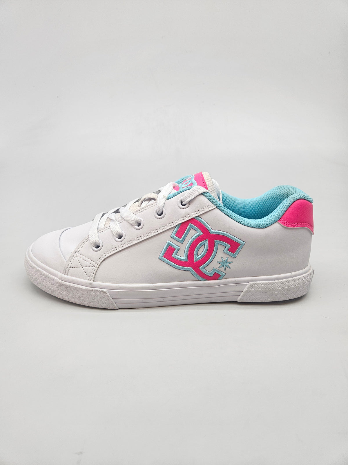 DC NOVI ORIGINAL PATIKI BR 40