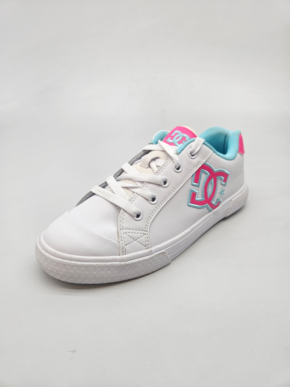 DC NOVI ORIGINAL PATIKI BR 40
