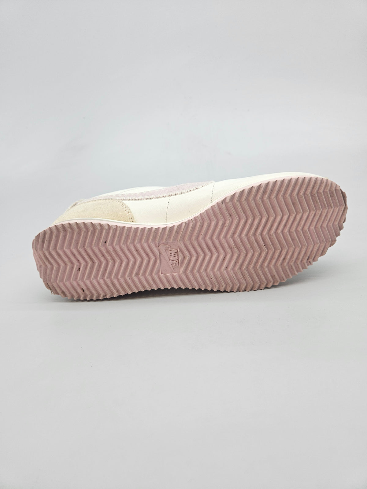NIKE NOVI ORIGINAL PATIKI BR 40
