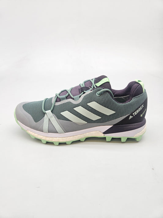 ADIDAS NOVI ORIGINAL PATIKI BR 39