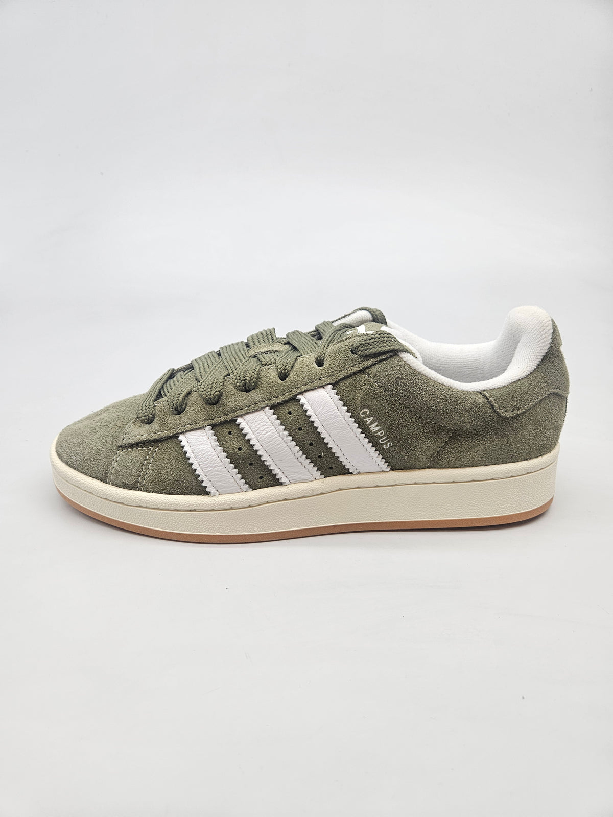 ADIDAS NOVI ORIGINAL PATIKI BR 39