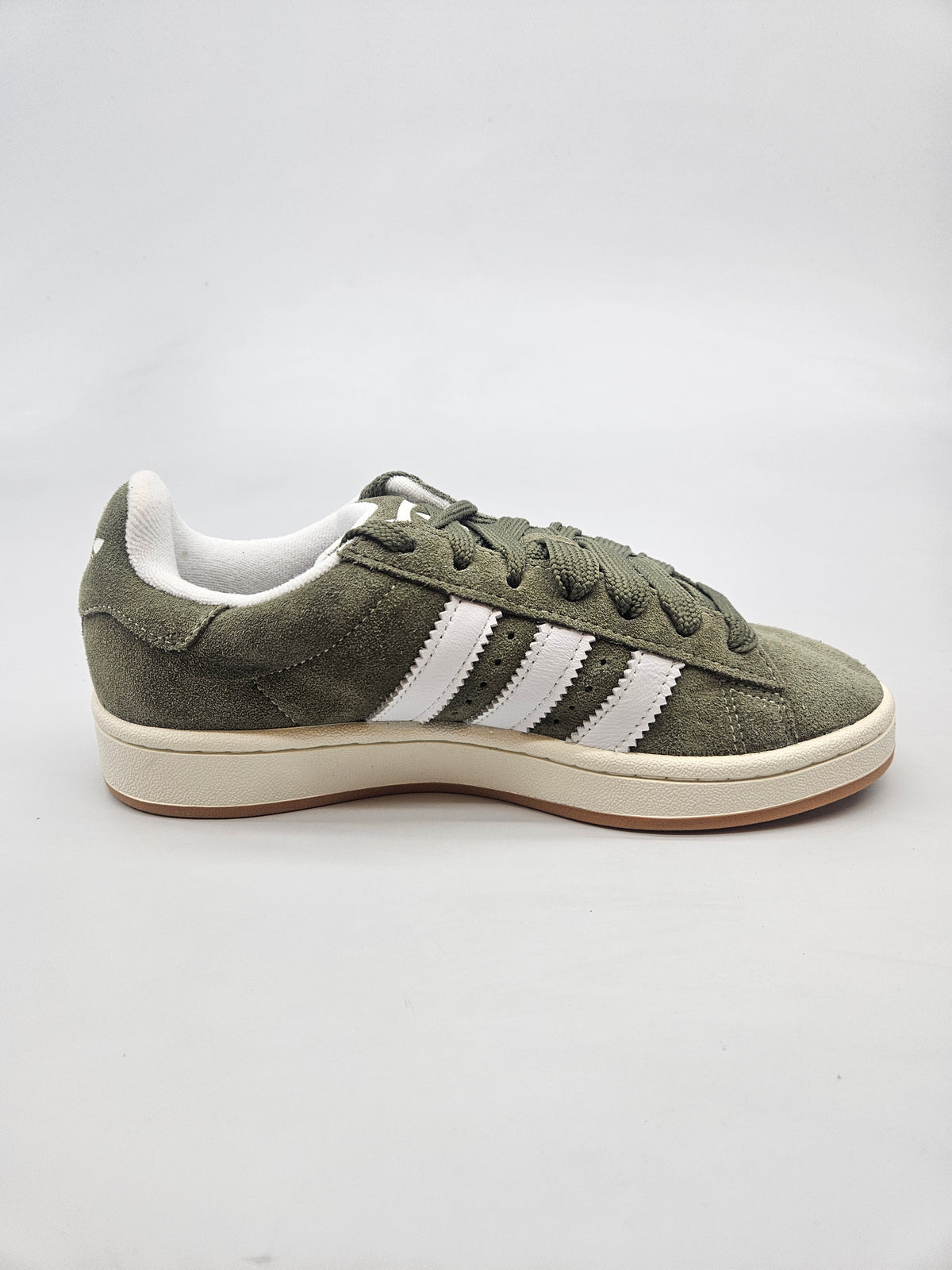 ADIDAS NOVI ORIGINAL PATIKI BR 39