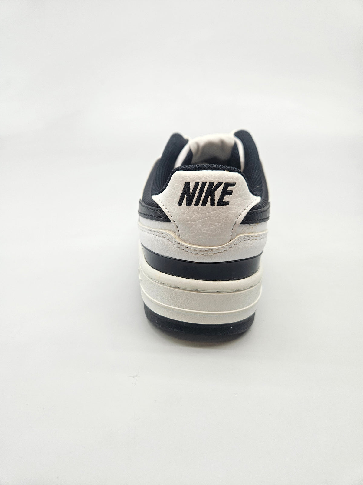 NIKE NOVI ORIGINAL PATIKI BR 38