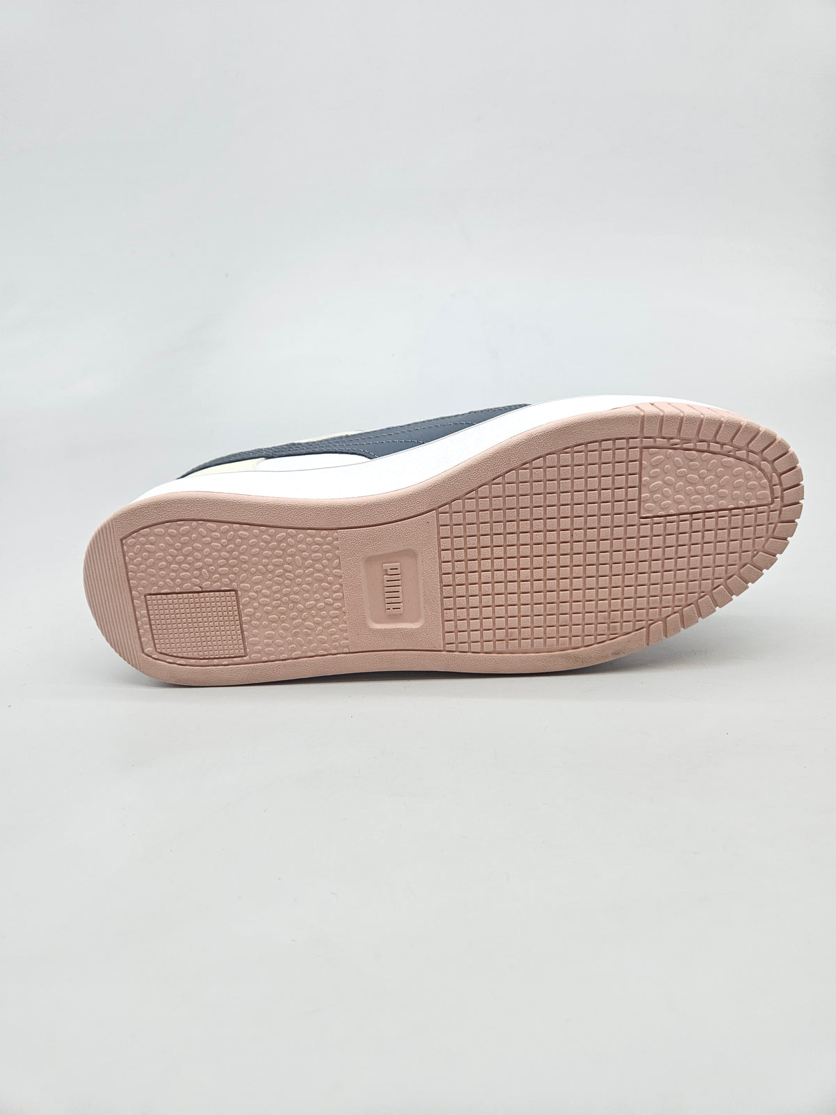 PUMA NOVI ORIGINAL PATIKI BR 39