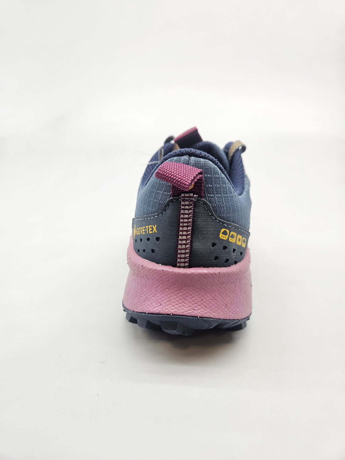 SAUCONY GORETEX NOVI ORIGINAL PATIKI BR 36