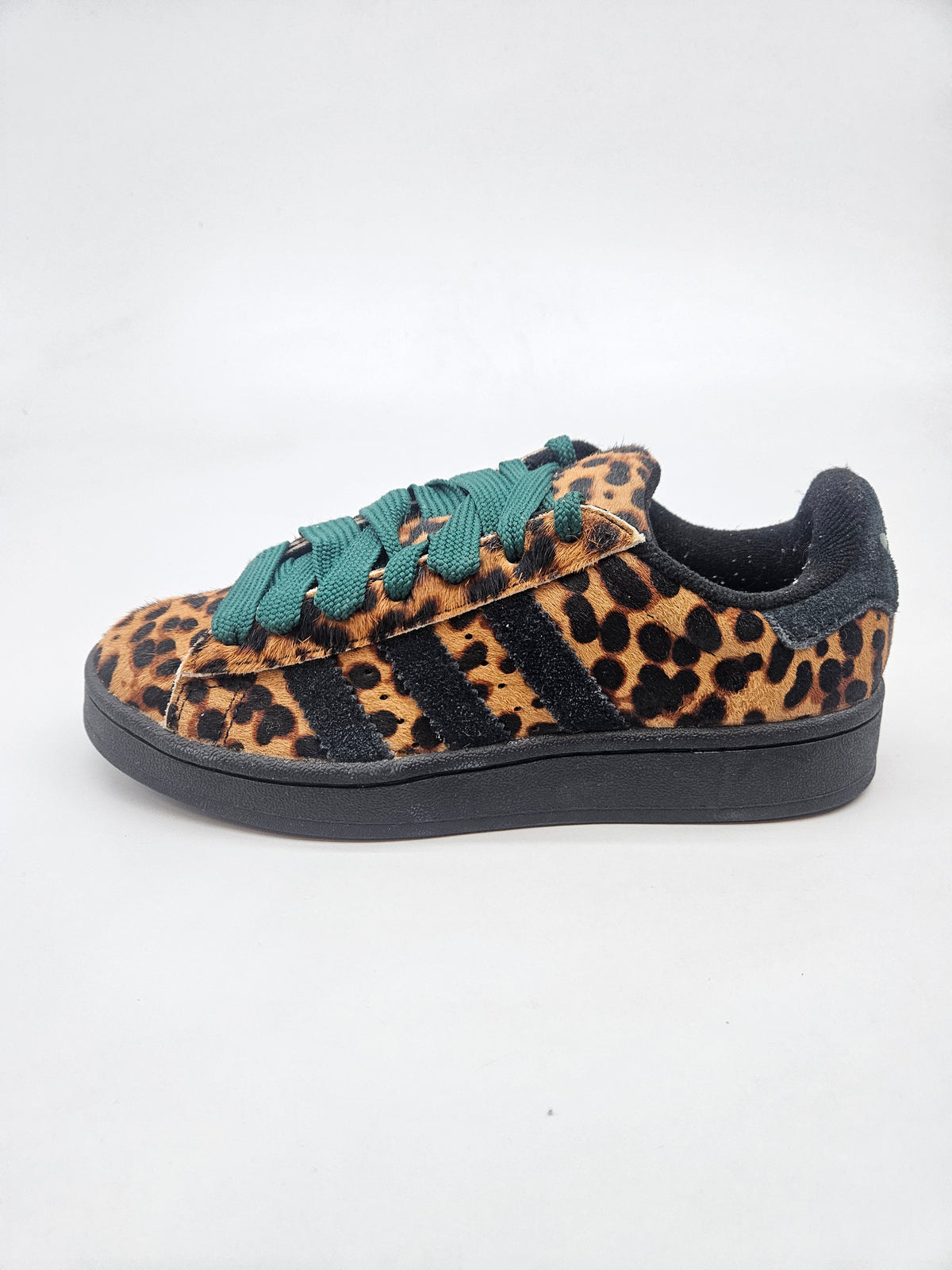 ADIDAS NOVI ORIGINAL PATIKI BR 37