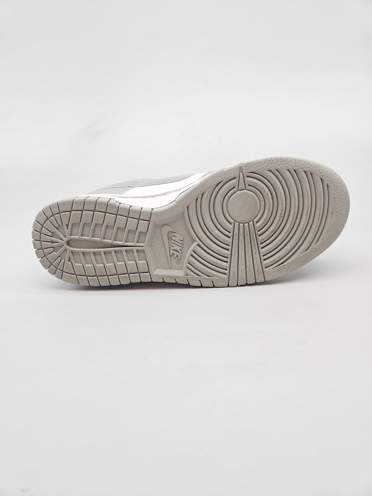 NIKE NOVI ORIGINAL PATIKI BR 37.5